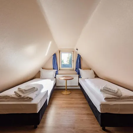 Hotel Zum Zeppelin Hamburg-3